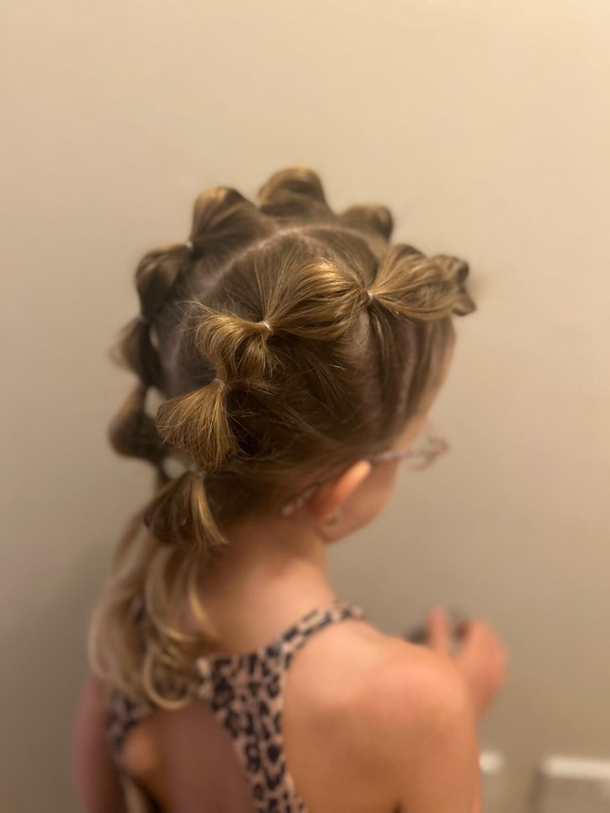 Elegant pinned up style by Memories by Taylor